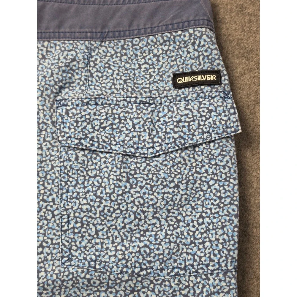 Quiksilver Highline Board Shorts Men Size 40 Blue Animal Spot Print Surf Surfing